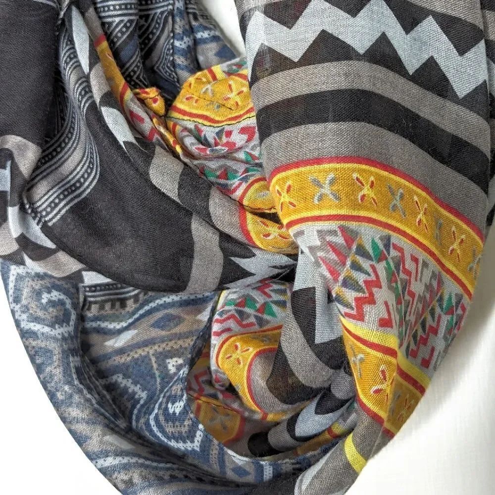 Geometric Print Sheer Infinity Scarf - Picture 5 of 14
